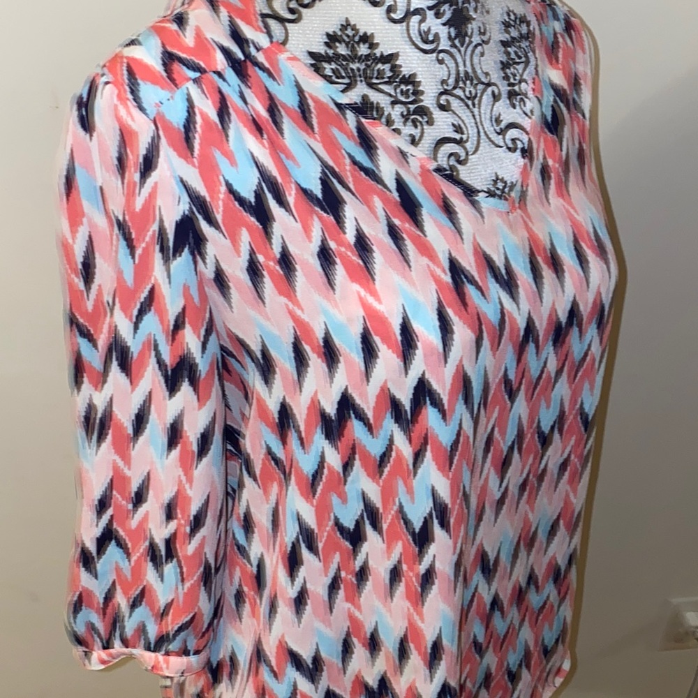 by & by Multicolor Chevron Blouse - Picture 3 of 12